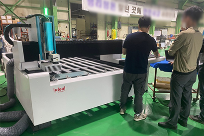 인천 대면적 거울 마킹기 설치 현장